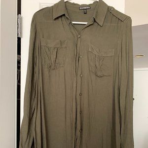 NWOT Express women's M oversized button up shirt